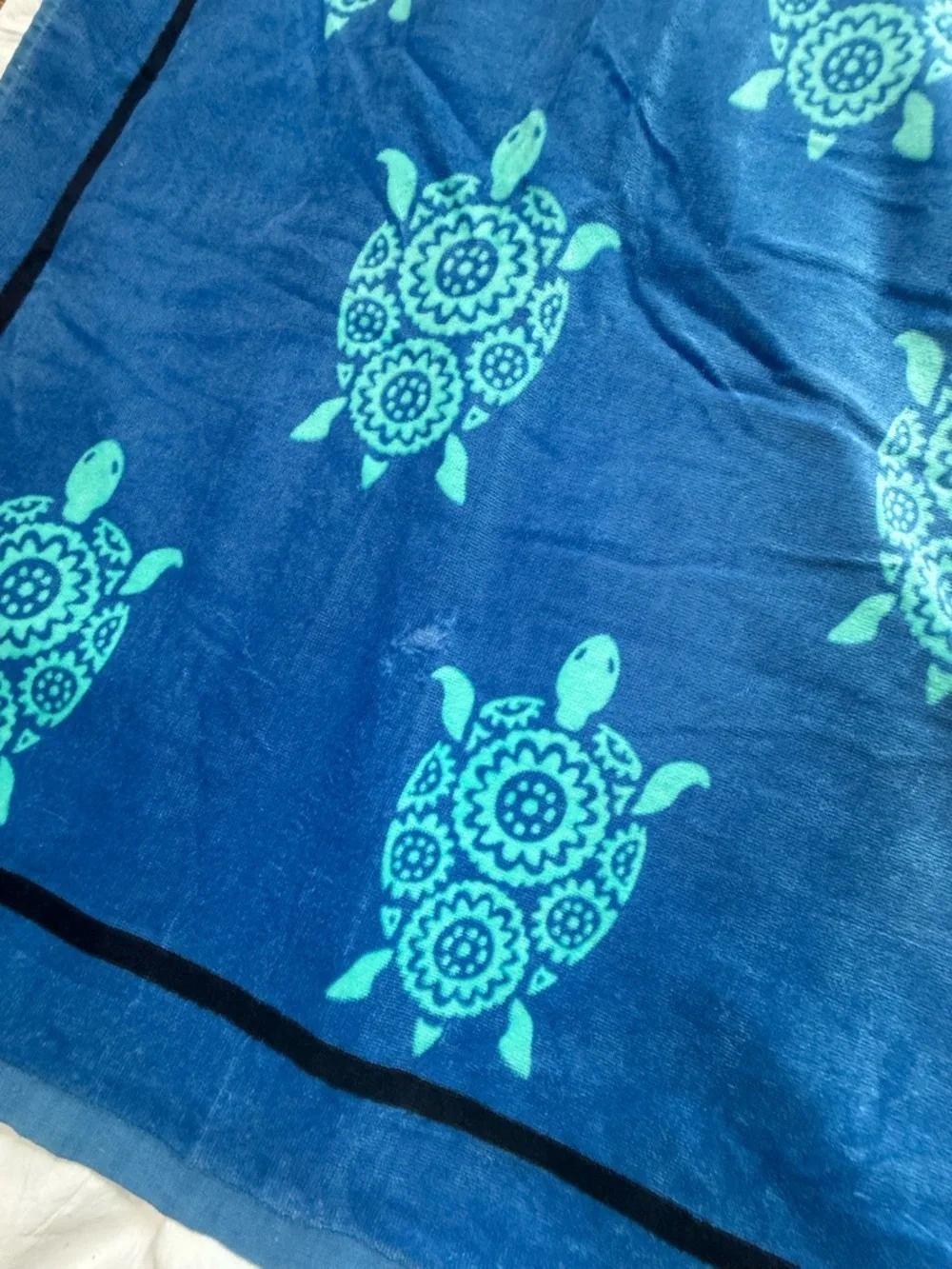 NWT Vera Bradley Marine Turtles Beach Towel Retired Pattern